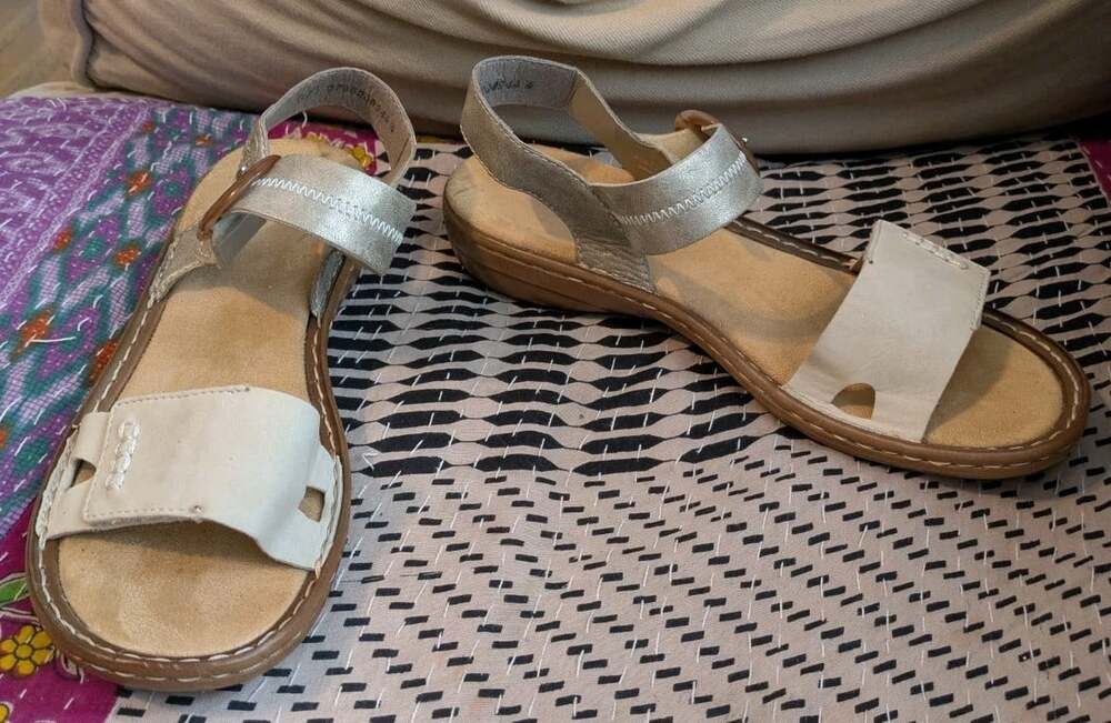 Rieker Regina 608Z3 Womens Sandals Size 41 US 9.5 Beige Comfort Buckle Strap